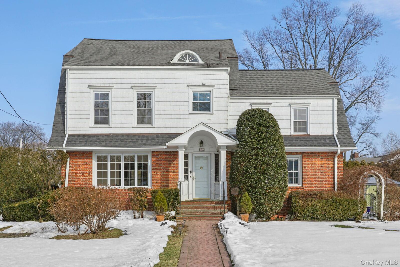 Property Photo:  401 Heathcote Road  NY 10583 