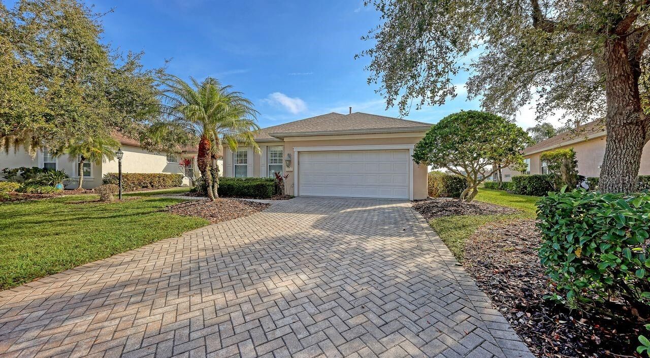 Property Photo: 7423 Sea Island Lane FL 34201
