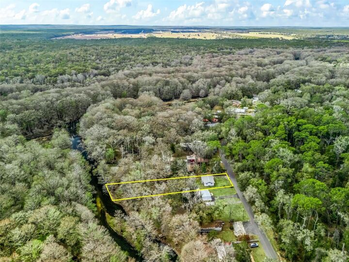 Property Photo:  8935 Cr 647S  FL 33513 