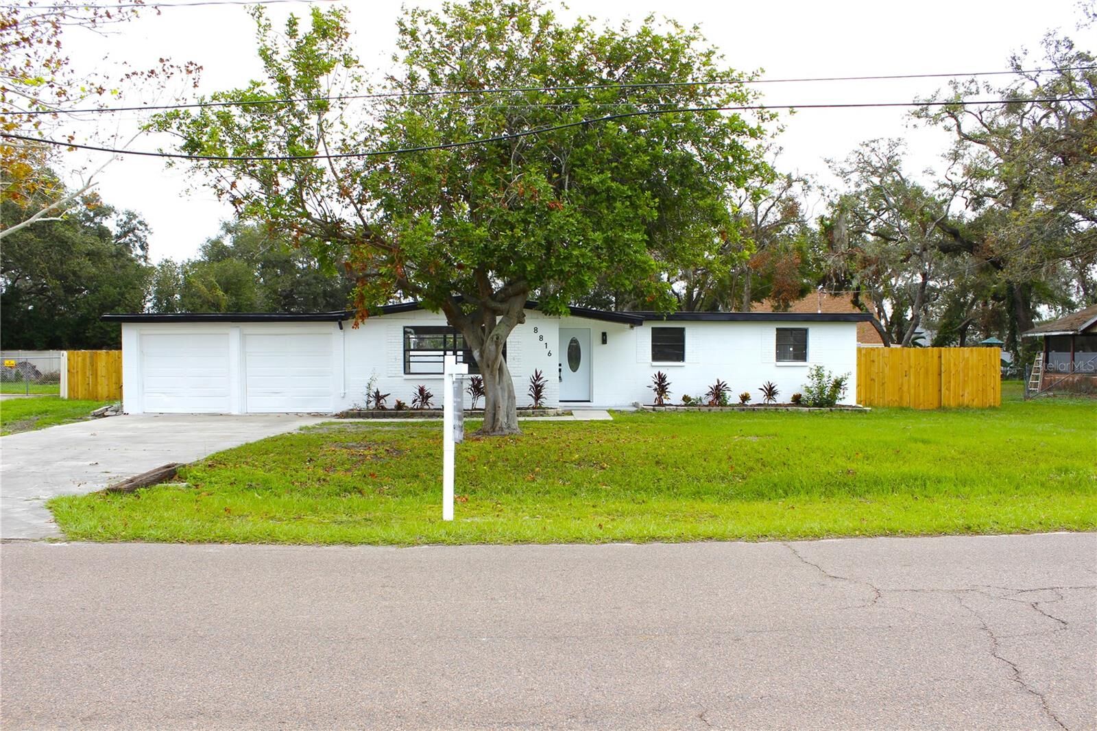 Property Photo:  8816 Ashman Road  FL 33578 