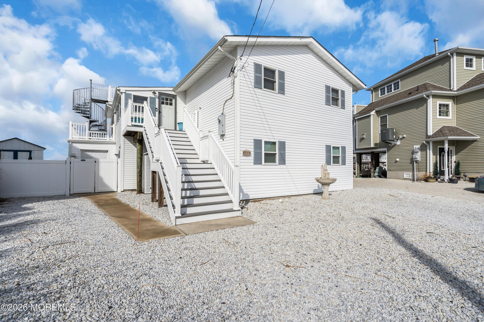 Property Photo:  728 Twin Lakes Boulevard  NJ 08087 