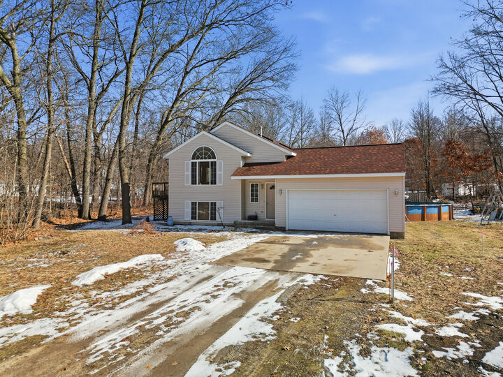 Property Photo:  17091 Winona Court  MI 49329 