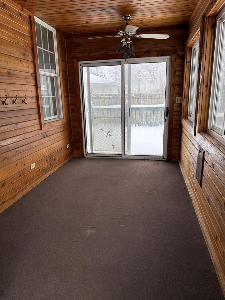 Property Photo:  2529 Lake Shore Drive  MI 49120 