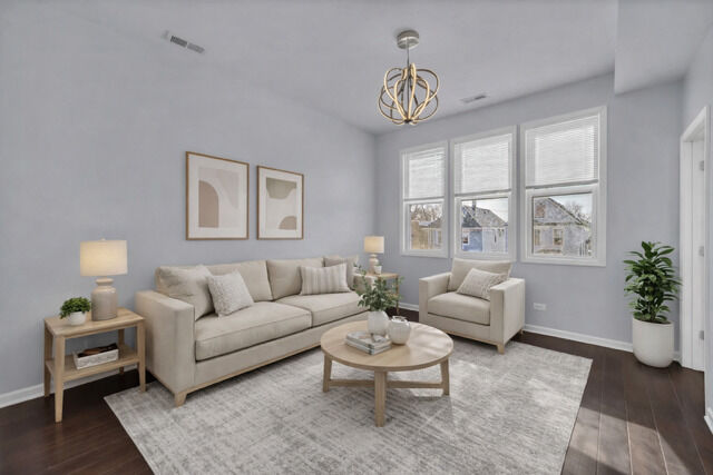 Property Photo: 4908 W Byron Street 2 IL 60641