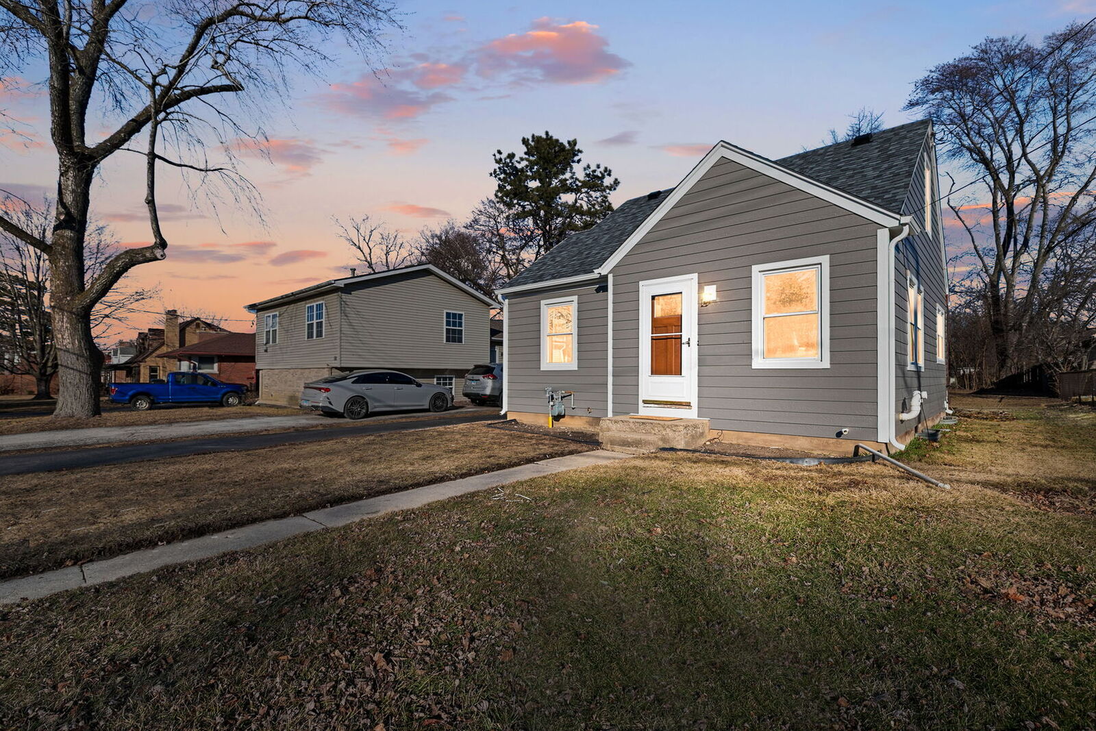 Property Photo:  349 S Lake Street  IL 60030 