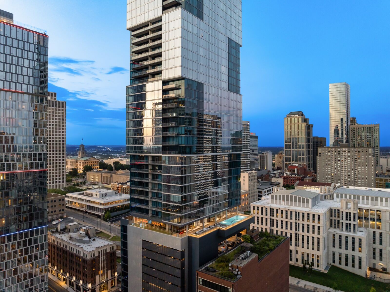 Property Photo:  805 Church St 1306  TN 37203 