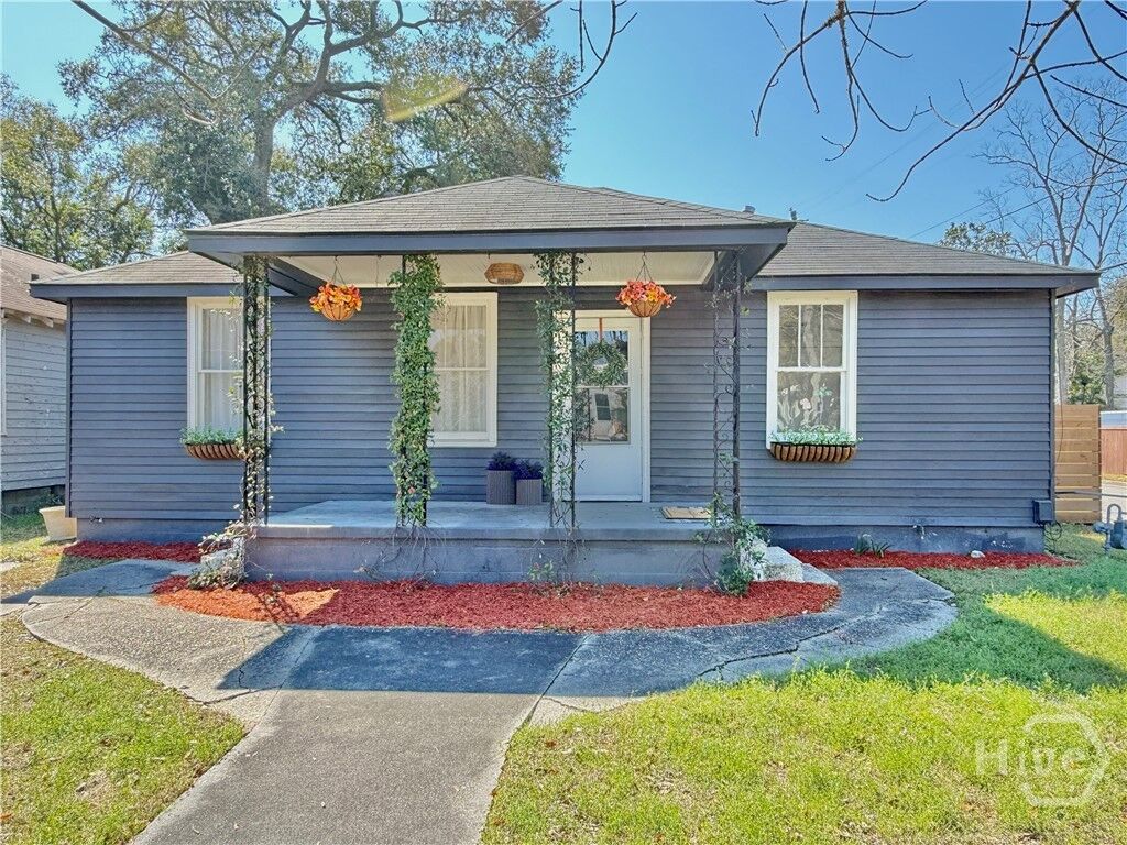 Property Photo:  1901 Duval Street  GA 31404 