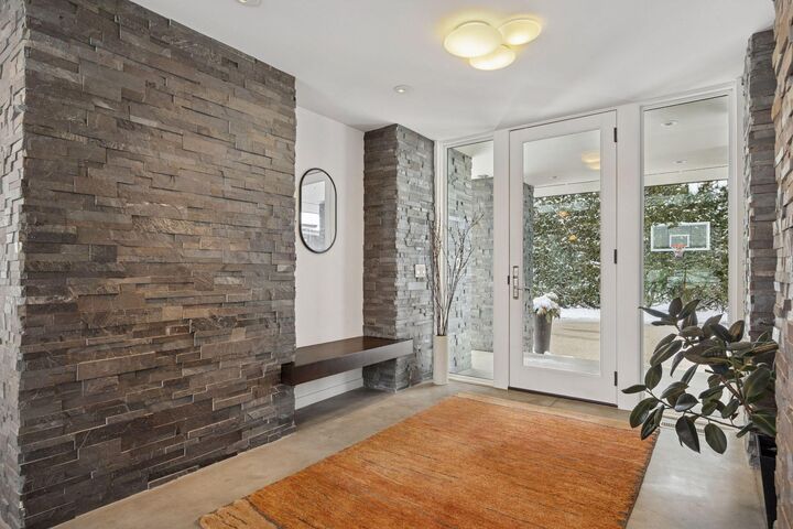 Property Photo:  17950 Fairhomes Lane  MN 55391 