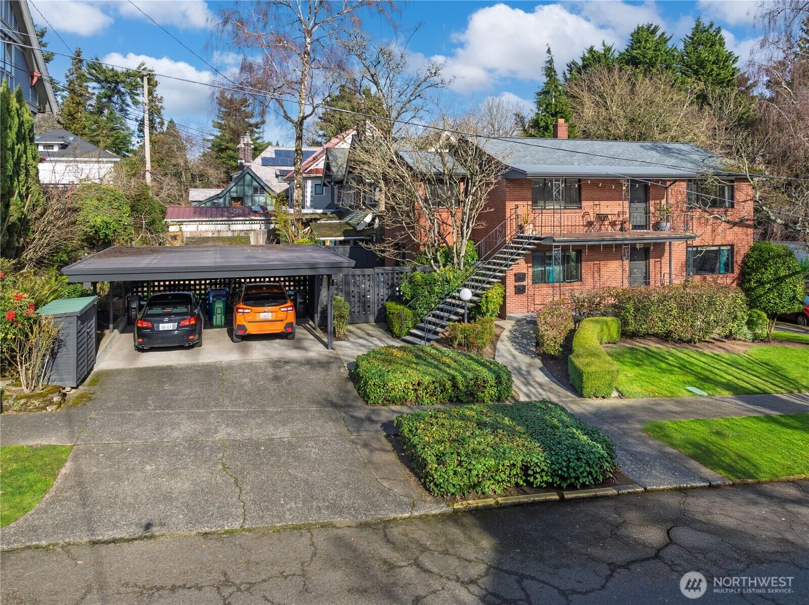 Property Photo: 1436 E Ward Street WA 98112