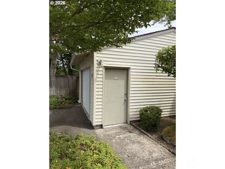 Property Photo: 516 SE 157th Avenue 31 WA 98684