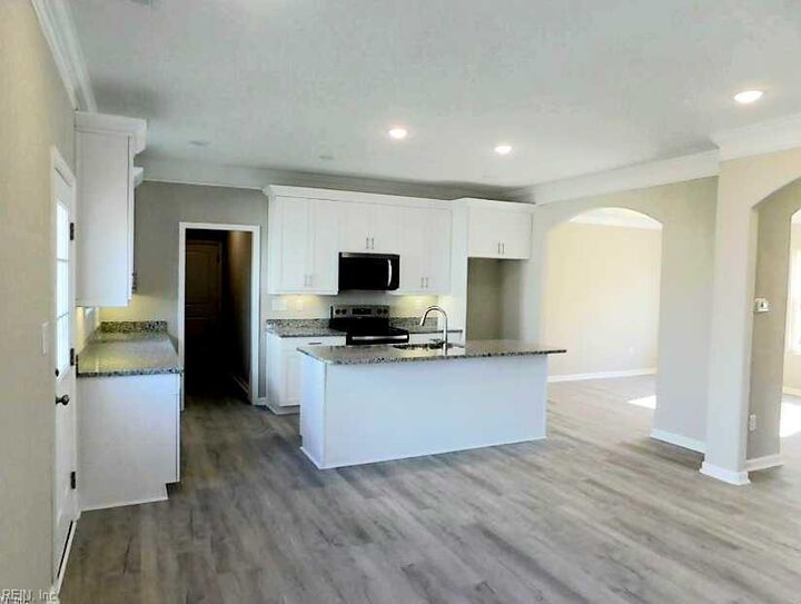 Property Photo: 6804 Thaxton St VA 23513