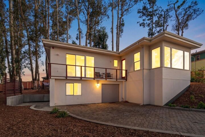 Property Photo:  30 Ryans Way  CA 95062 