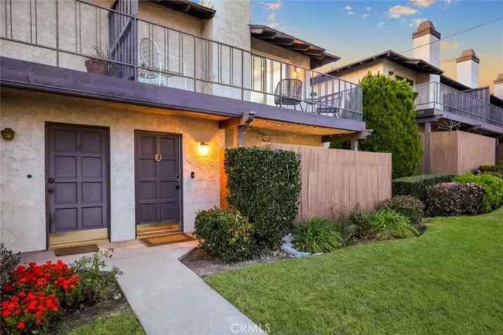 Property Photo: 105 S Mayflower Ave CA 91016