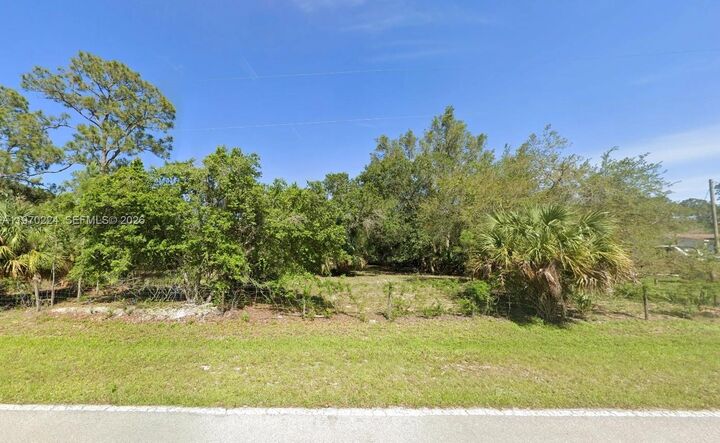 Property Photo:  745 S Mayoral St  FL 33440 