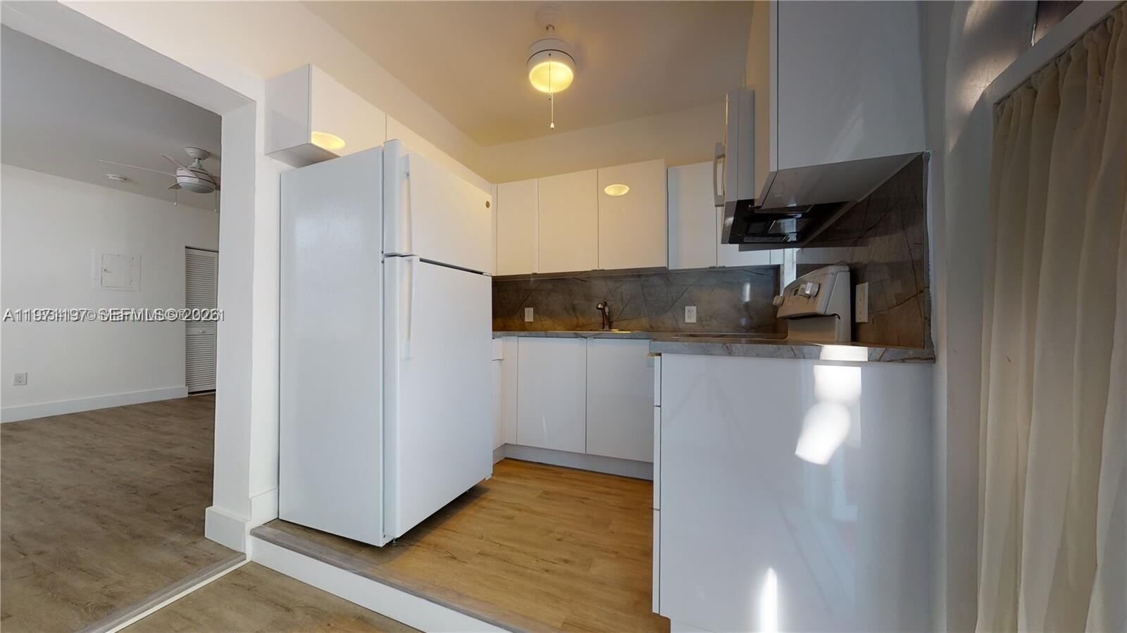 Property Photo:  828 Pennsylvania Ave 1  FL 33139 
