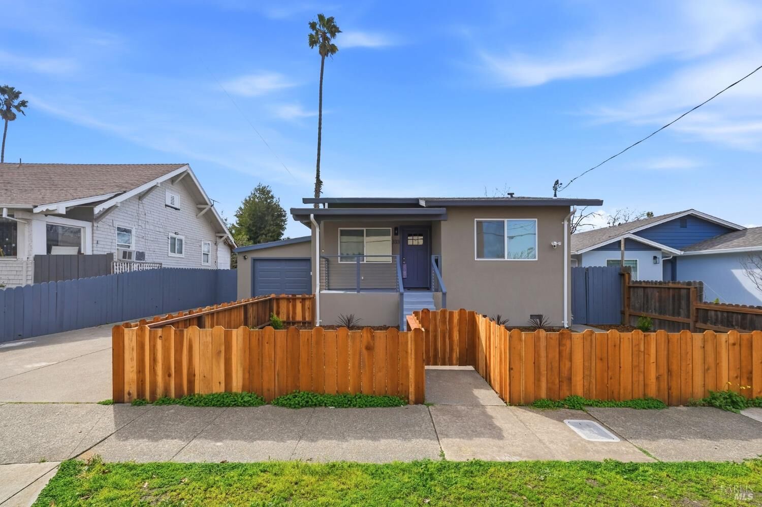 Property Photo:  333 14th Street  CA 94590 