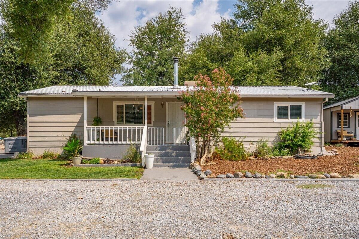 Property Photo:  18280 Vista Lane  CA 96022 