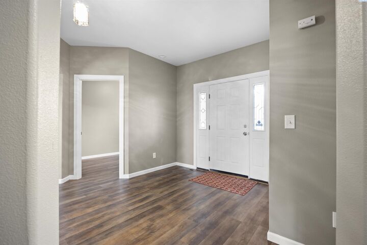 Property Photo:  4340 Rosencrans Road  WA 99353 