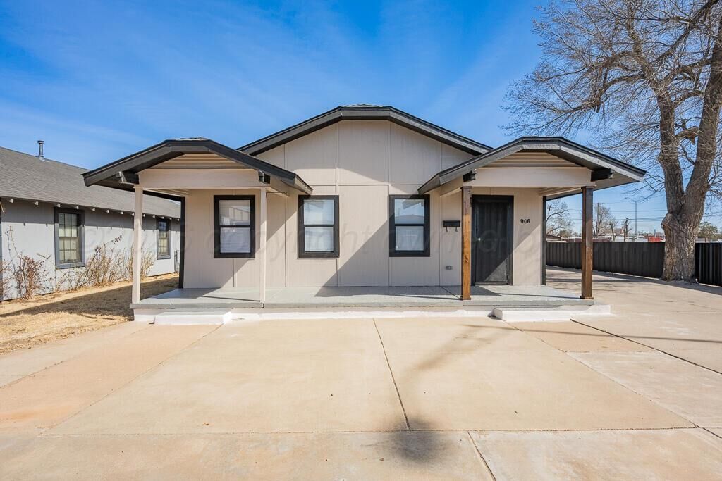Property Photo: 906 N Pierce Street TX 79107-3939