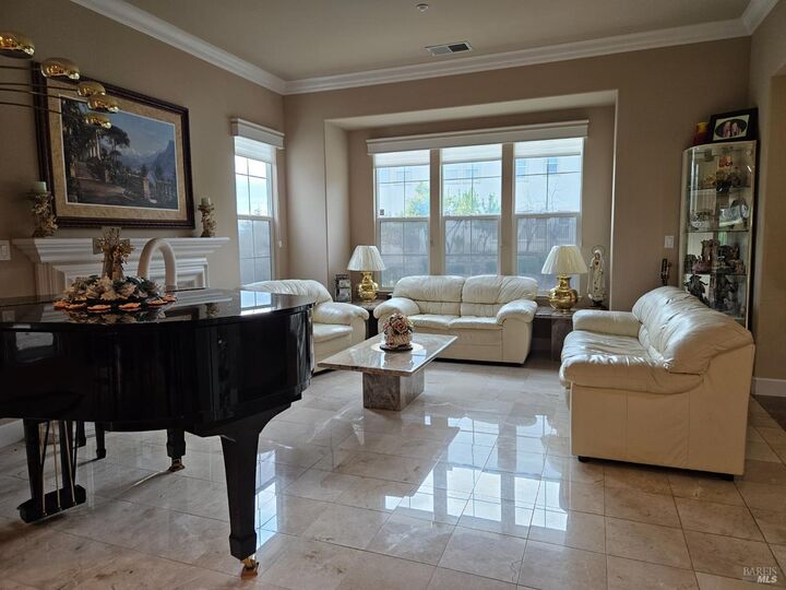 Property Photo: 2901 Pebble Beach Circle CA 94534