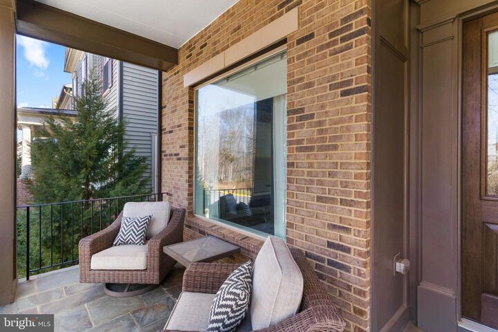 Property Photo:  22920 Bubbling Brook Drive  VA 20148 