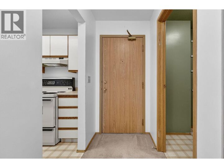 Property Photo:  3180 De Montreuil Court 307  BC V1W 3W4 