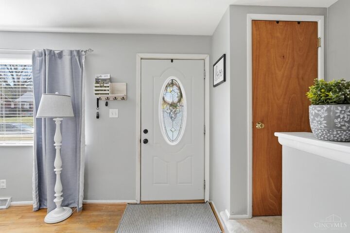 Property Photo: 10514 Thornview Drive OH 45241