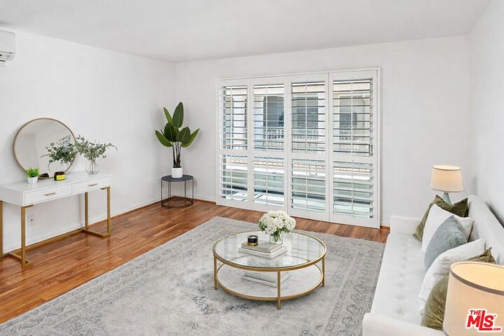 Property Photo: 1440 23rd St CA 90404