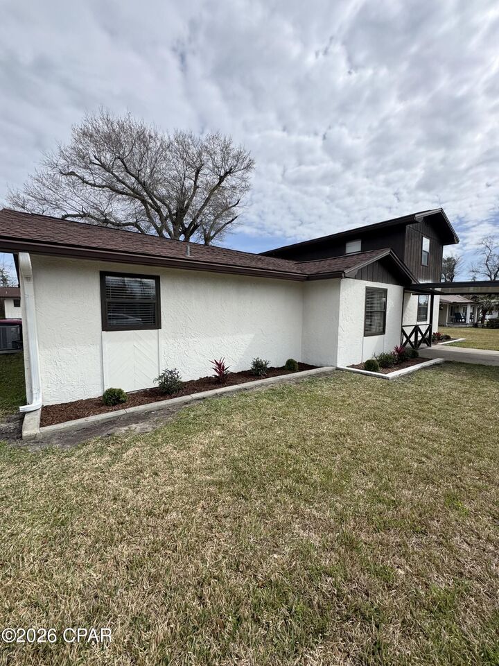 Property Photo:  1416 N Gray Avenue  FL 32401 