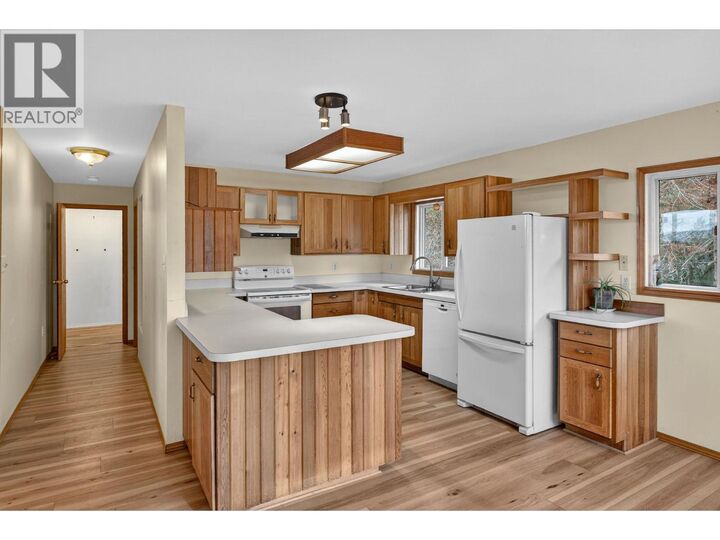 Property Photo: 3305 McGibney Road BC V0H 1N0
