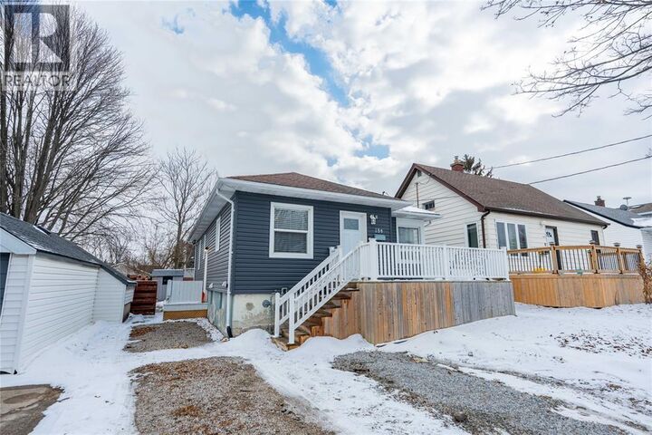 Photo de la propriété: 184 Gordon Street ON N7T 6N9