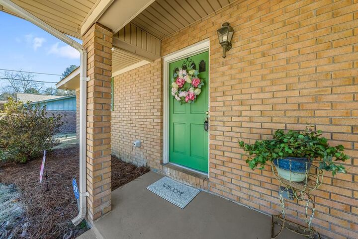 Property Photo:  815 McCurdy Blvd.  GA 31816 