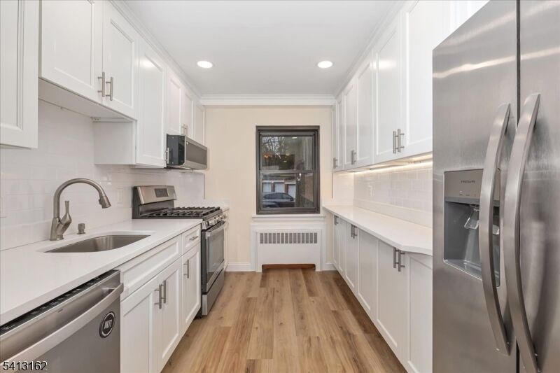 Property Photo:  39 Sandra Circle B 4  NJ 07090 