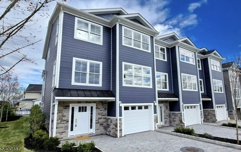 Property Photo:  194 Canterbury Ave  NJ 07031 