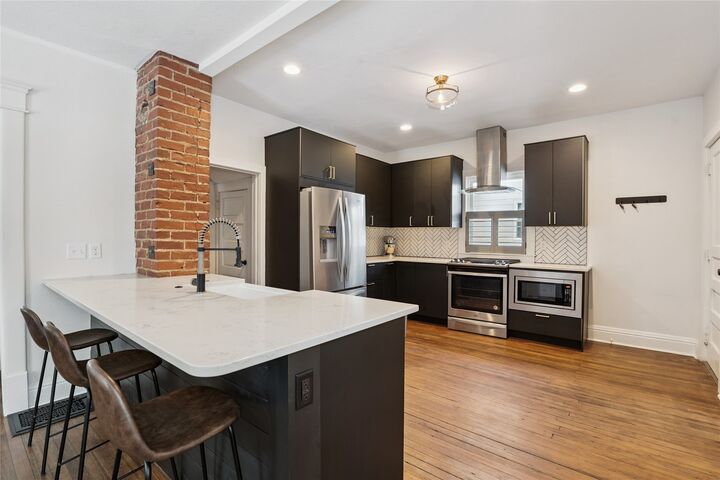 Property Photo: 683 25th Street IA 50312