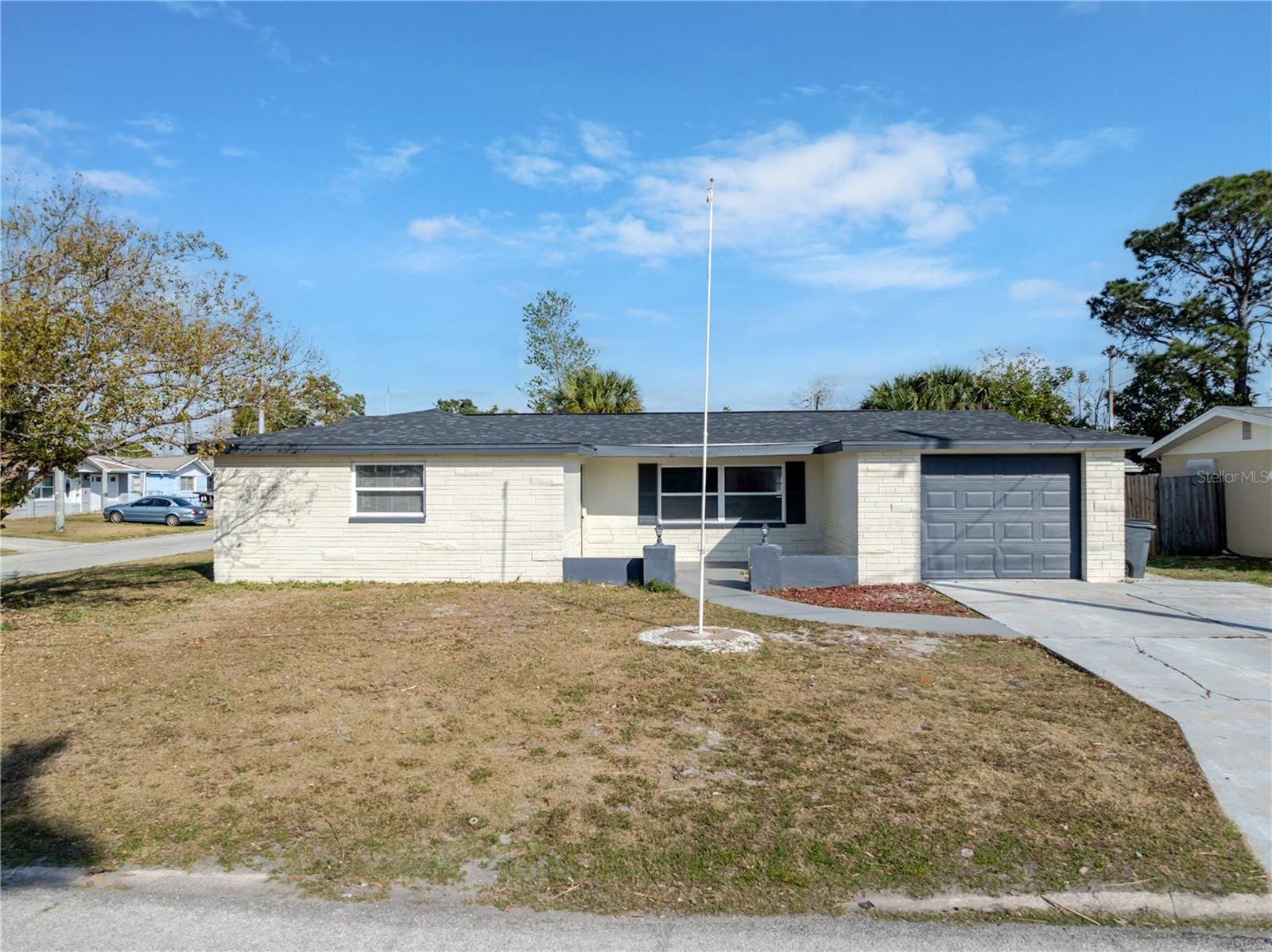 Property Photo: 8922 Chilton Drive FL 34668