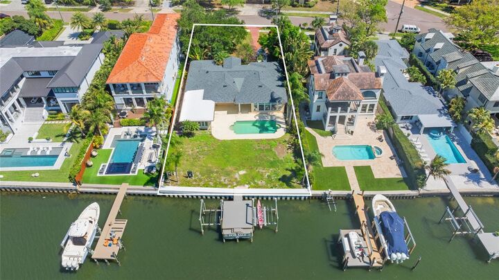 Property Photo:  62 Adalia Avenue  FL 33606 