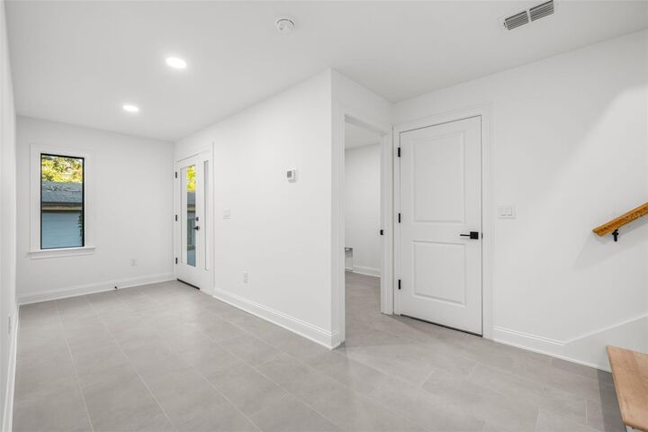 Property Photo: 4509 W North A Street 1 FL 33609