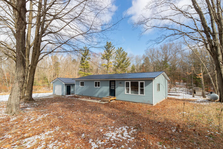 Property Photo:  9848 90th Avenue  MI 49332 