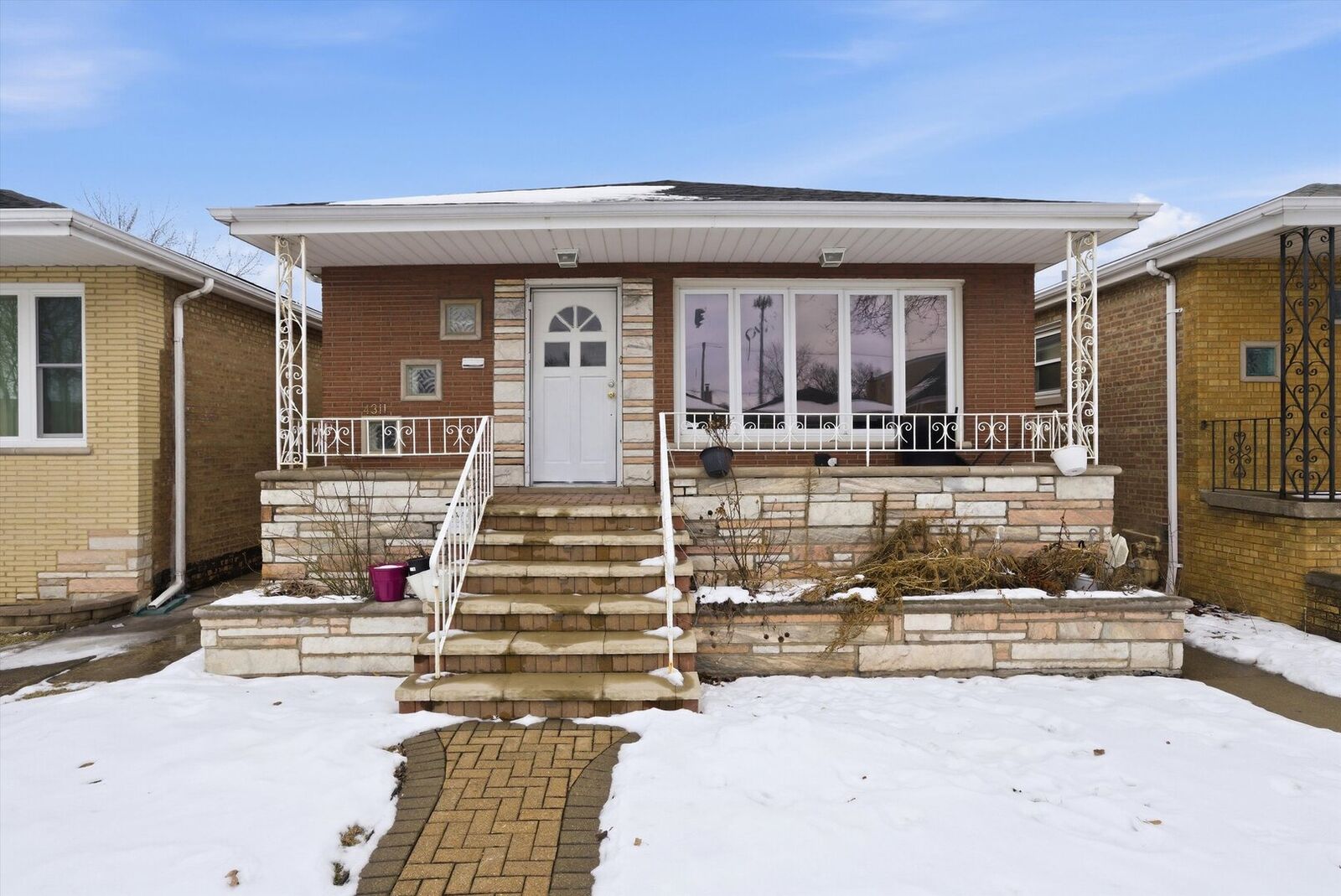 Property Photo: 4311 S Kedvale Avenue IL 60632