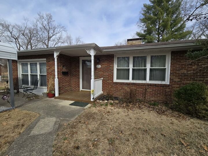 Property Photo:  21 Rushton Drive  IL 62864 