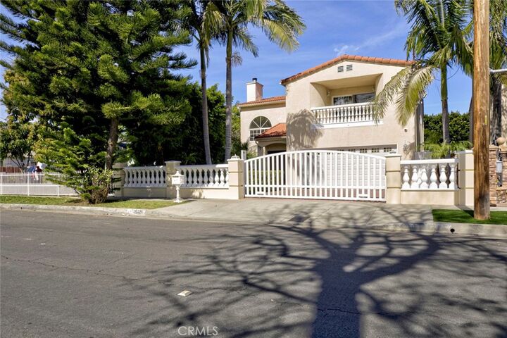 Property Photo:  15121 Marlin Place  CA 91405 
