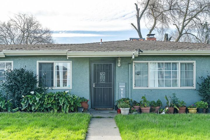 Property Photo: 3824 Sunny Road CA 95215