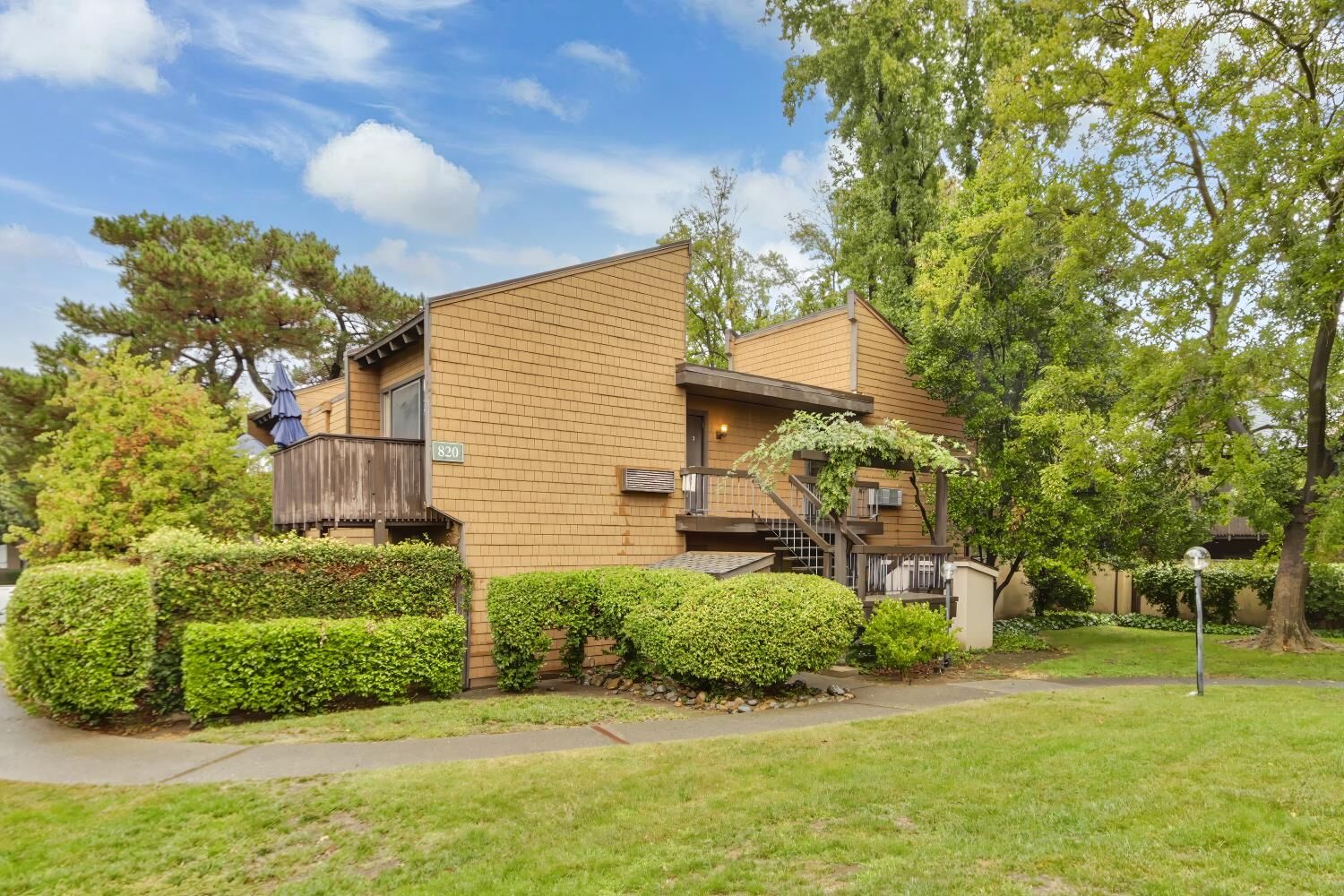 Property Photo: 820 Woodside Lane 7 CA 95825