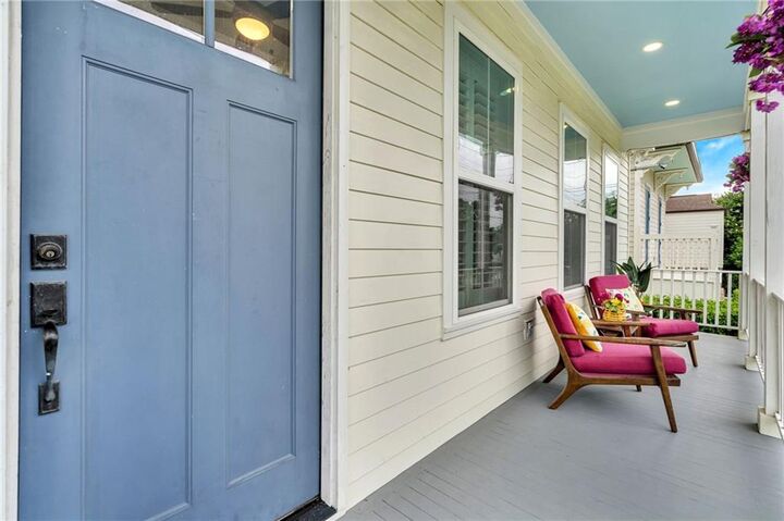 Property Photo: 5756 Warrington Drive LA 70122