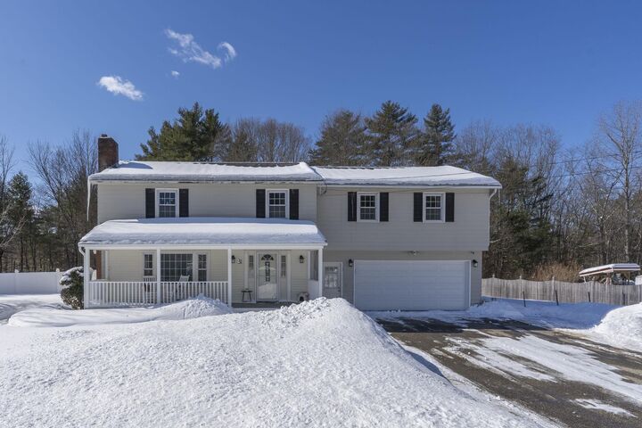 Property Photo:  31 Pine Crest Drive  NH 03045 