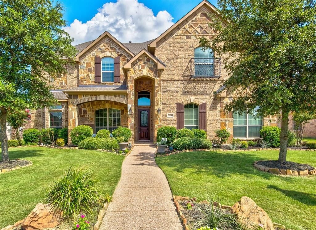 Property Photo:  2406 Mona Vale Road  TX 76262 