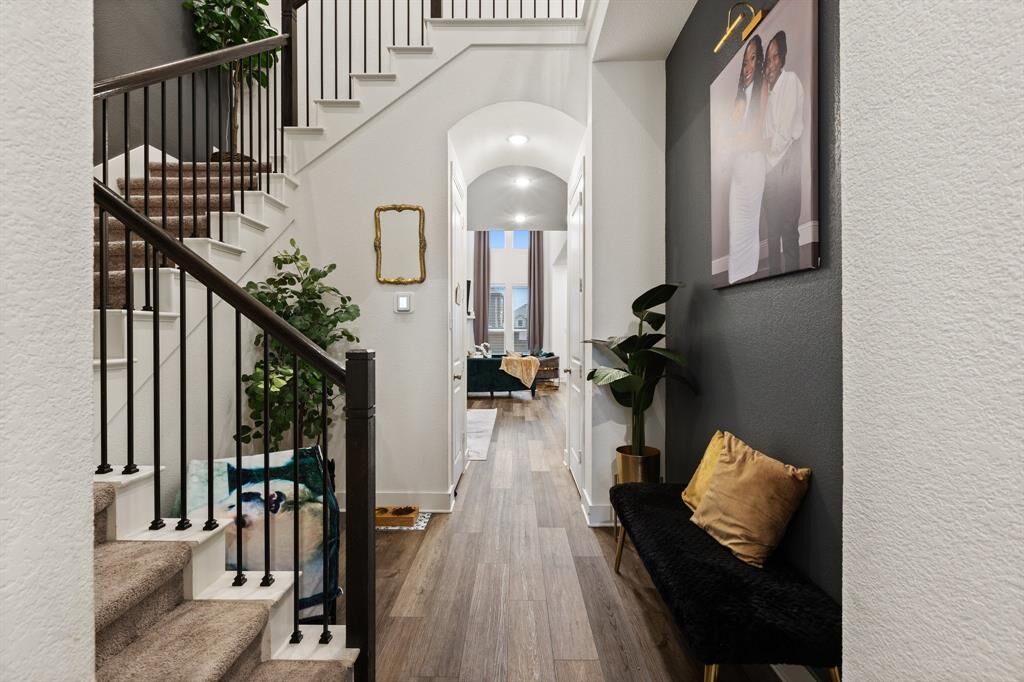 Property Photo:  1124 Queensdown Way  TX 75126 