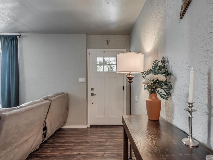 Property Photo:  5219 N Darwin Circle  OK 73026 