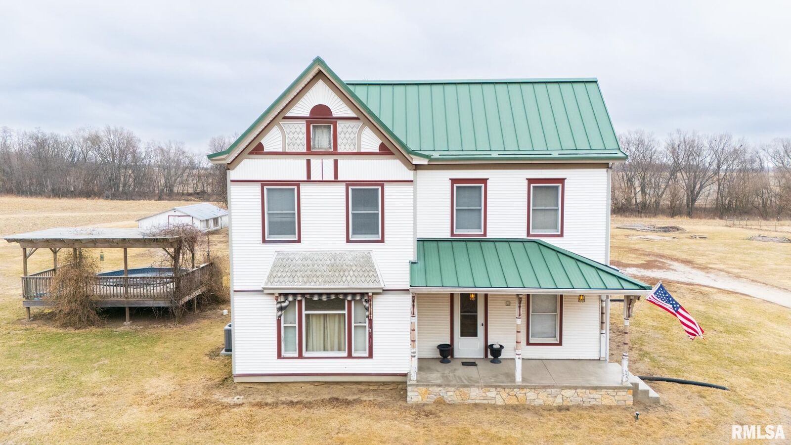 Property Photo: 2922 S Turbett Road IL 61536